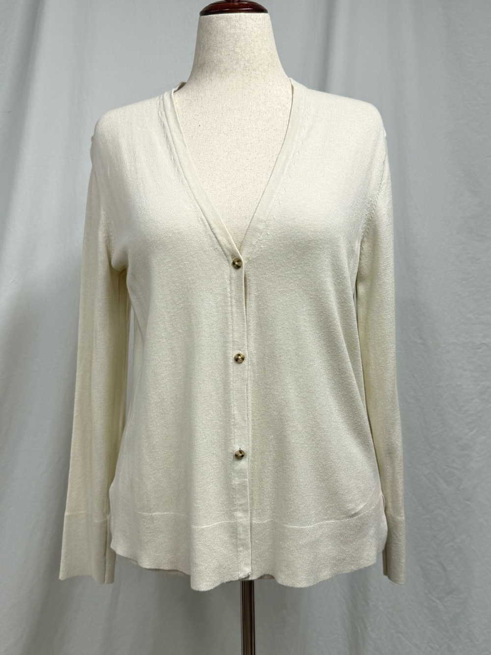 Elegant Cream V-Neck Button-Front Cardigan